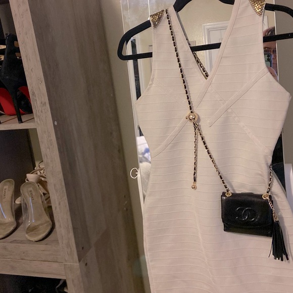 🖤⚜️ Chanel Pearl Crush Style Mini Wallet Chain is Crossbody or Shoulder 🖤⚜️ - Picture 9 of 11